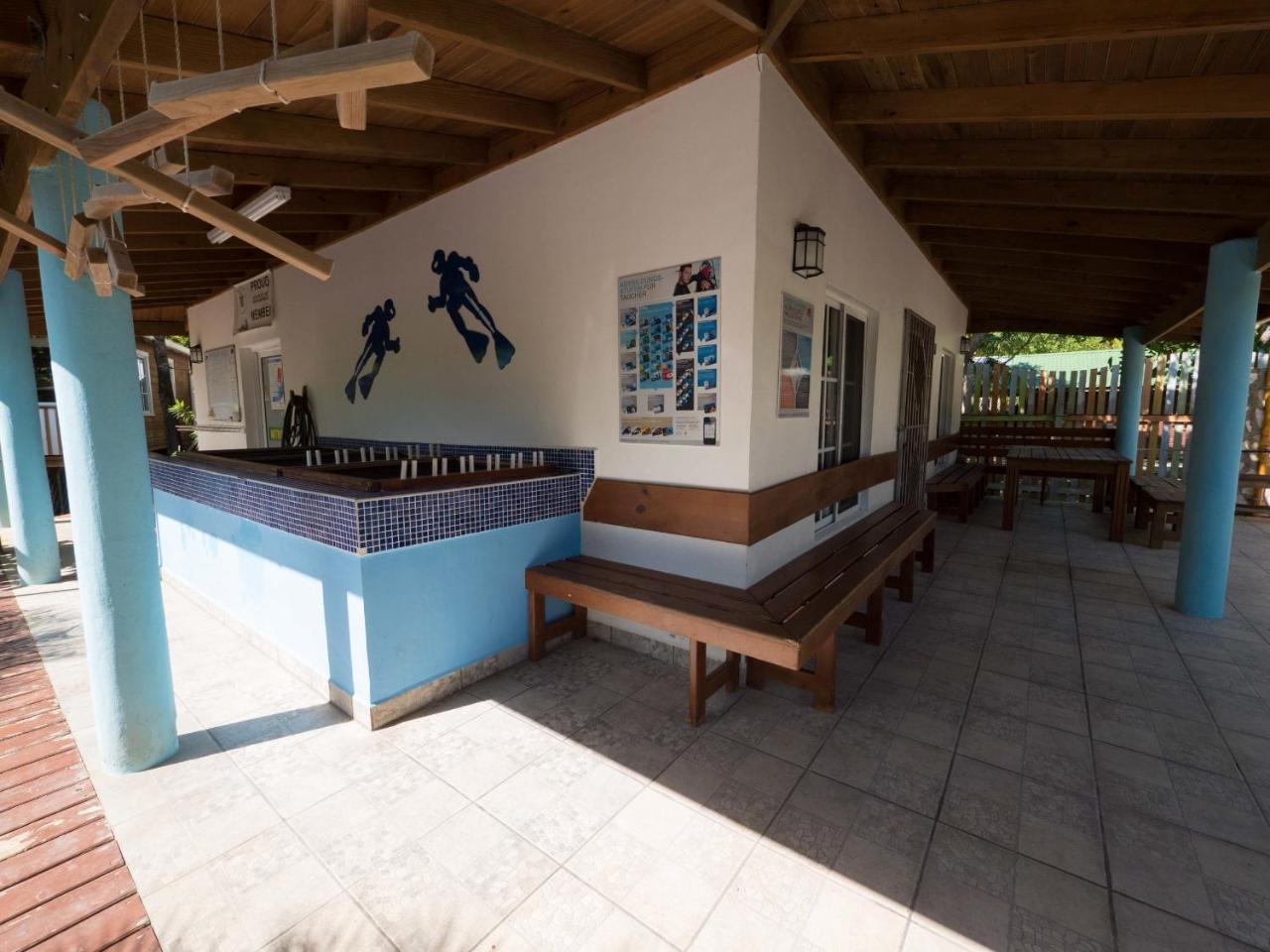 Wikkid Resort Dixon Cove Εξωτερικό φωτογραφία