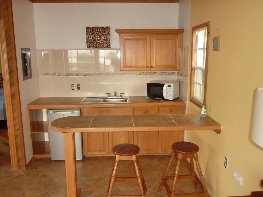 Wikkid Resort Dixon Cove Εξωτερικό φωτογραφία