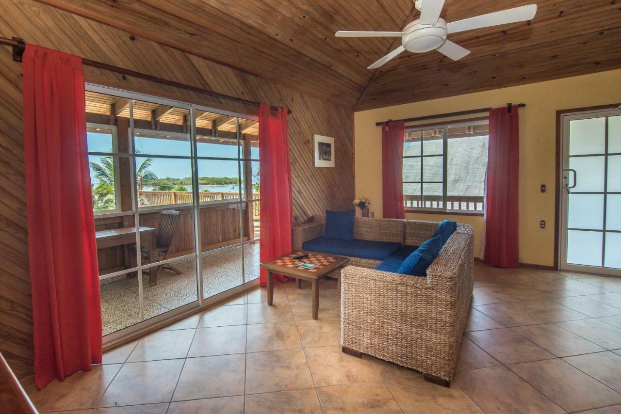 Wikkid Resort Dixon Cove Εξωτερικό φωτογραφία