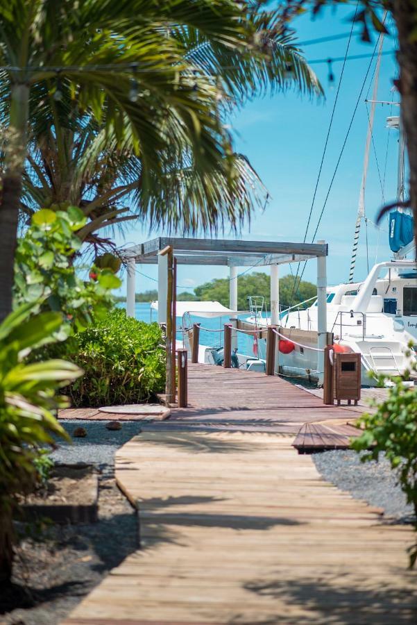 Wikkid Resort Dixon Cove Εξωτερικό φωτογραφία