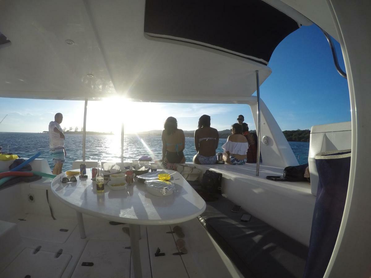 Wikkid Resort Dixon Cove Εξωτερικό φωτογραφία